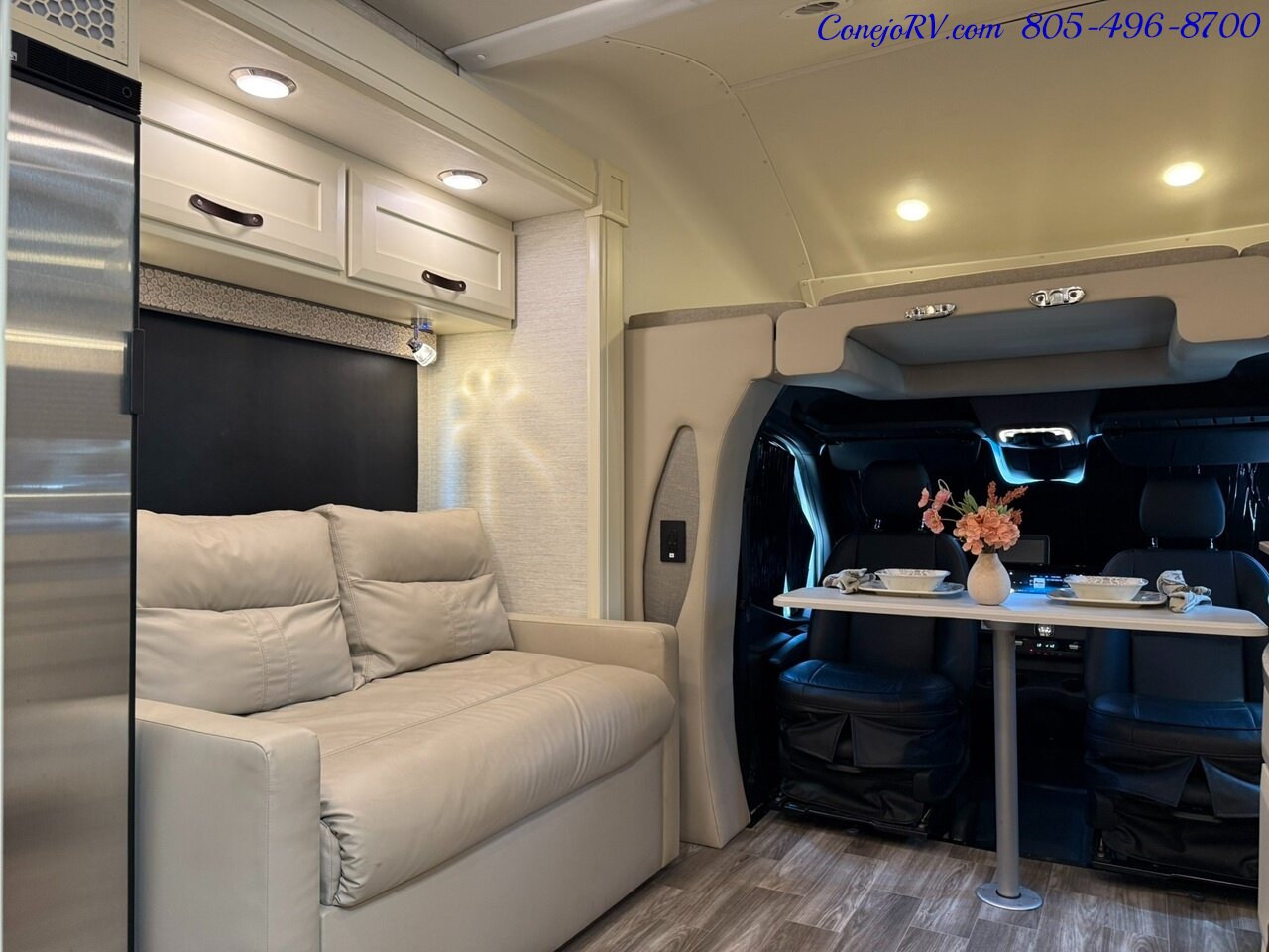 2022 Tiffin Wayfarer 25TW Slide-Out Twin Beds Sofa Levelers Mercedes Turbo Diesel Full Body Paint 12K Miles - Photo 36 - Thousand Oaks, CA 91360