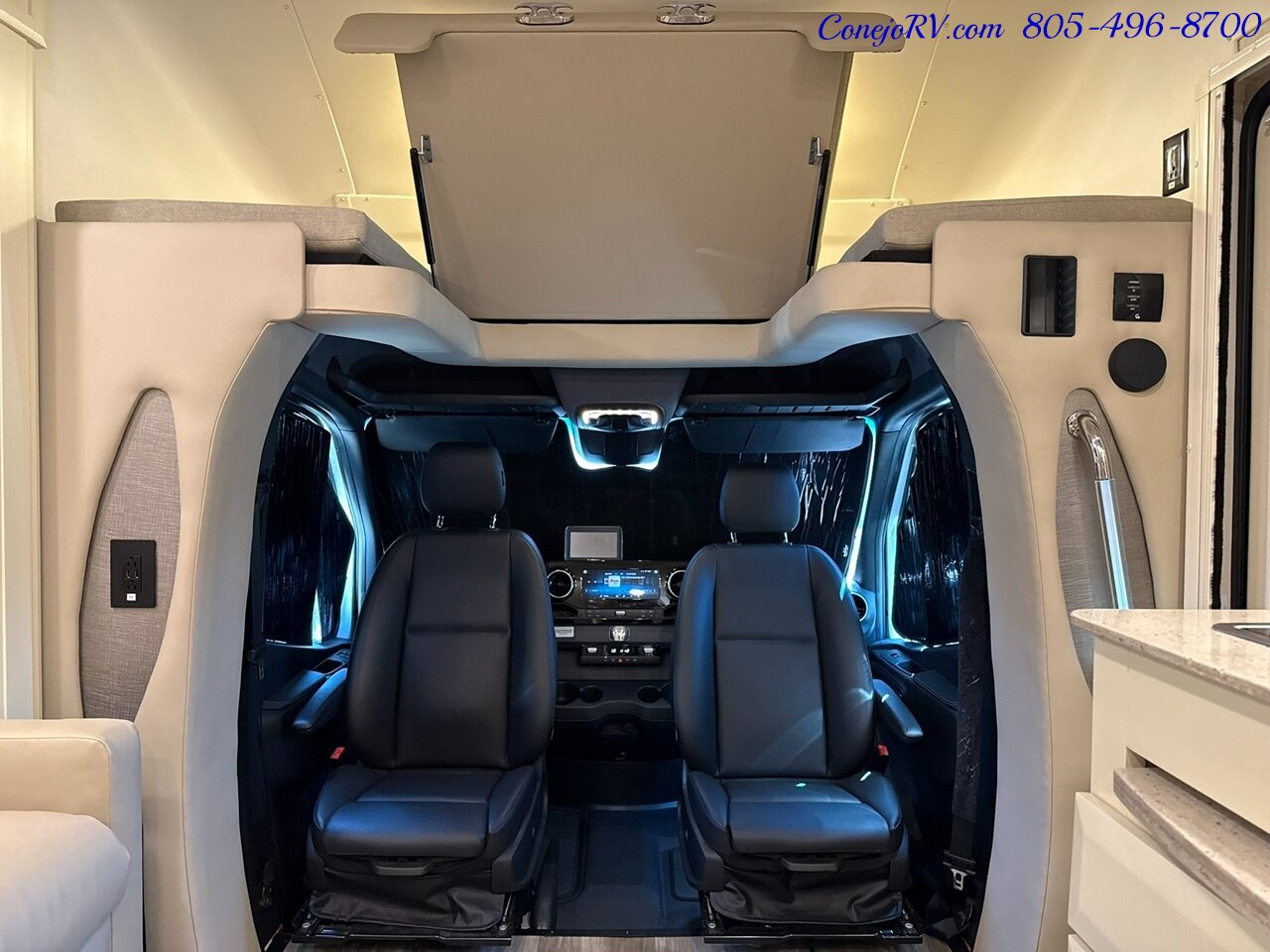 2022 Tiffin Wayfarer 25TW Slide-Out Twin Beds Sofa Levelers Mercedes Turbo Diesel Full Body Paint 12K Miles - Photo 42 - Thousand Oaks, CA 91360