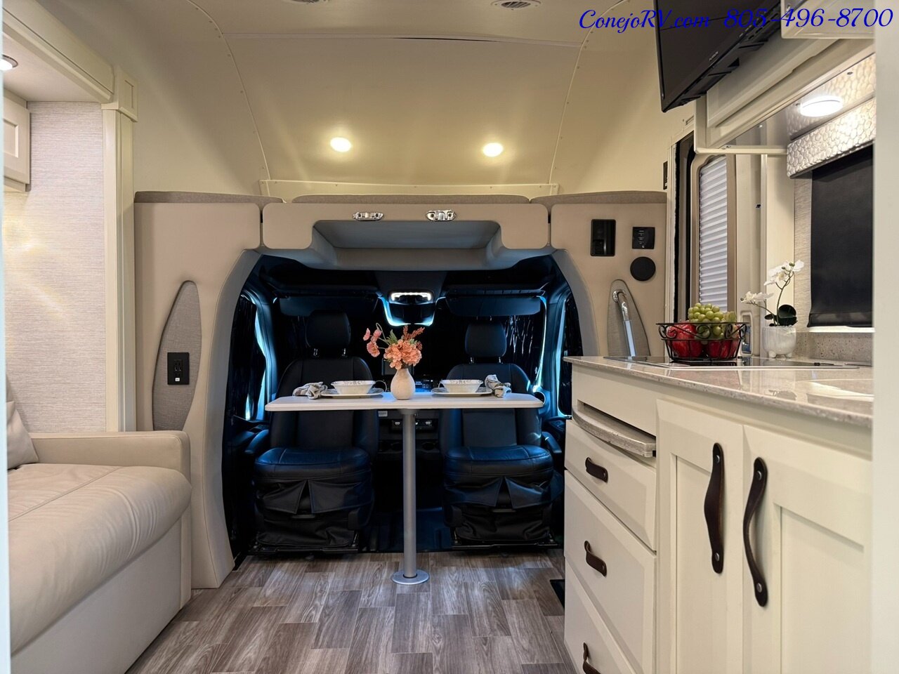 2022 Tiffin Wayfarer 25TW Slide-Out Twin Beds Sofa Levelers Mercedes Turbo Diesel Full Body Paint 12K Miles - Photo 35 - Thousand Oaks, CA 91360