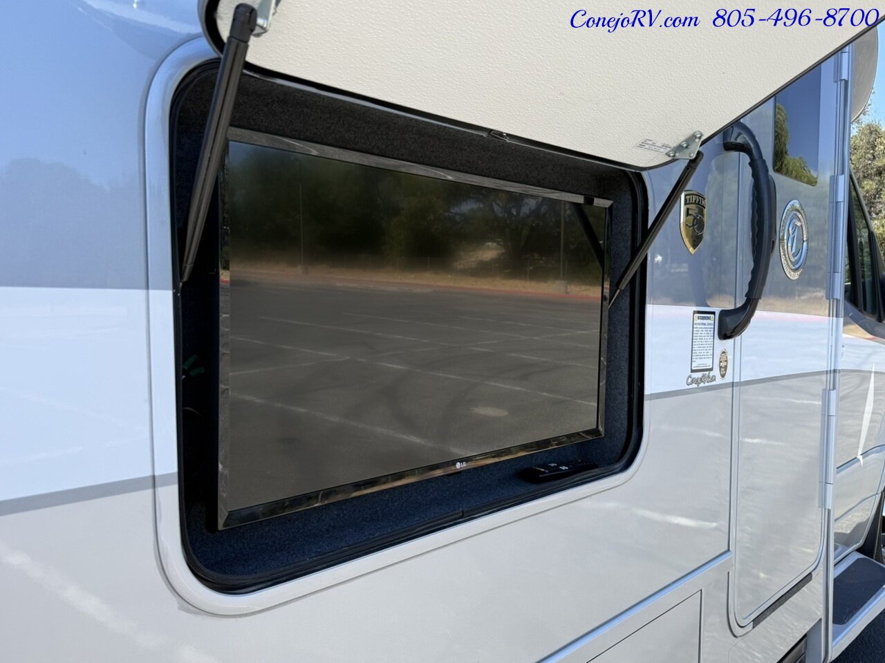 2022 Tiffin Wayfarer 25TW Slide-Out Twin Beds Sofa Levelers Mercedes Turbo Diesel Full Body Paint 12K Miles - Photo 51 - Thousand Oaks, CA 91360