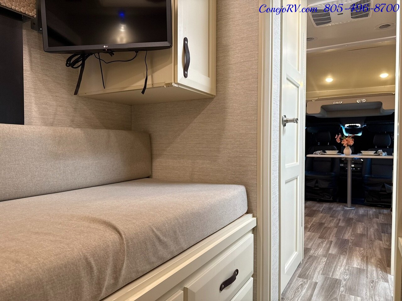 2022 Tiffin Wayfarer 25TW Slide-Out Twin Beds Sofa Levelers Mercedes Turbo Diesel Full Body Paint 12K Miles - Photo 34 - Thousand Oaks, CA 91360