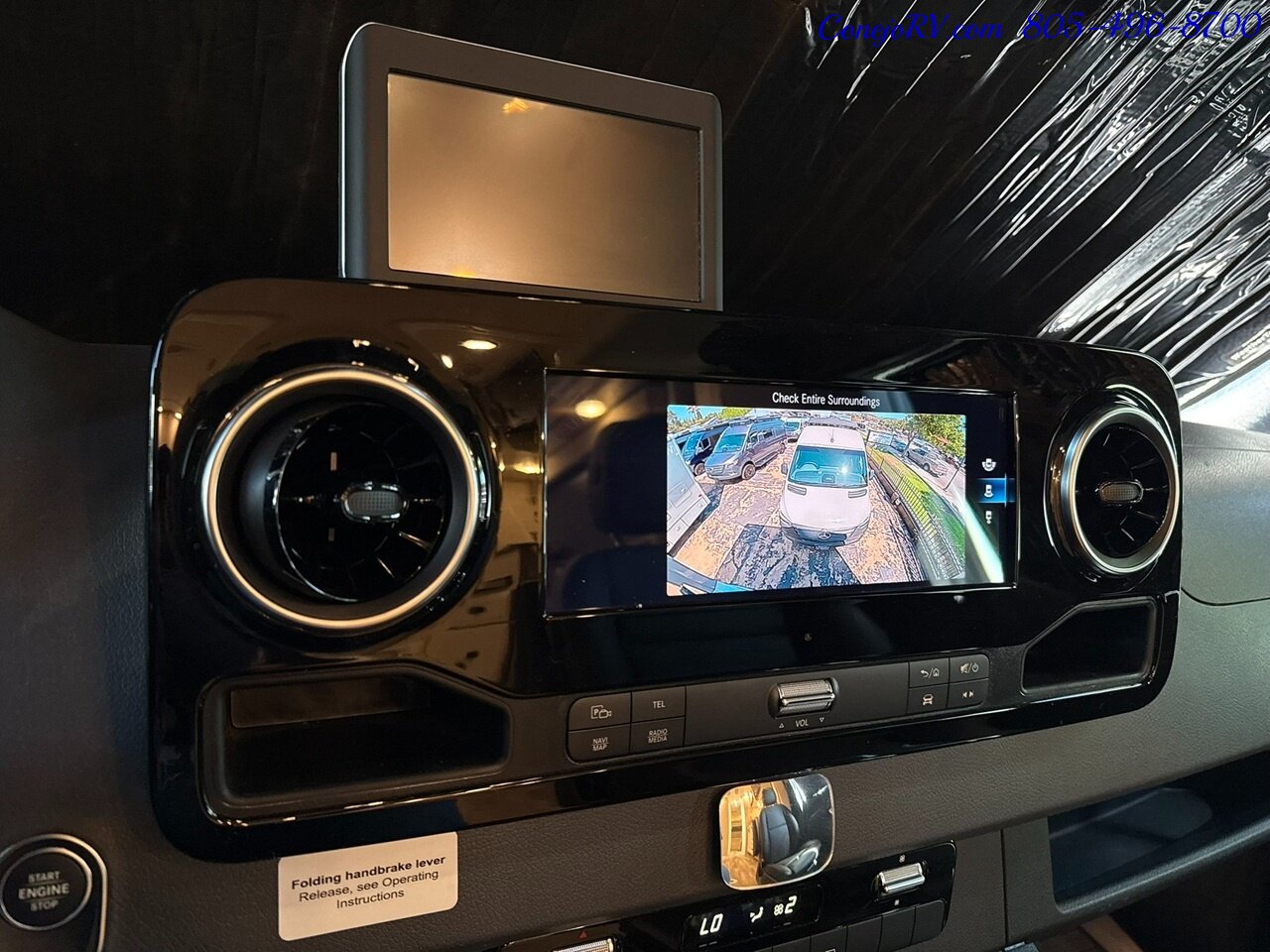 2022 Tiffin Wayfarer 25TW Slide-Out Twin Beds Sofa Levelers Mercedes Turbo Diesel Full Body Paint 12K Miles - Photo 49 - Thousand Oaks, CA 91360