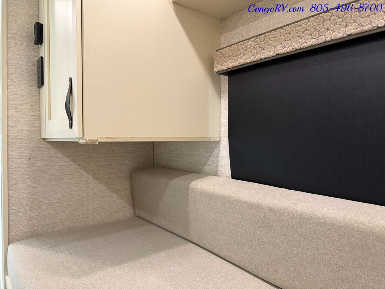 2022 Tiffin Wayfarer 25TW Slide-Out Twin Beds Sofa Levelers Mercedes Turbo Diesel Full Body Paint 12K Miles - Photo 31 - Thousand Oaks, CA 91360