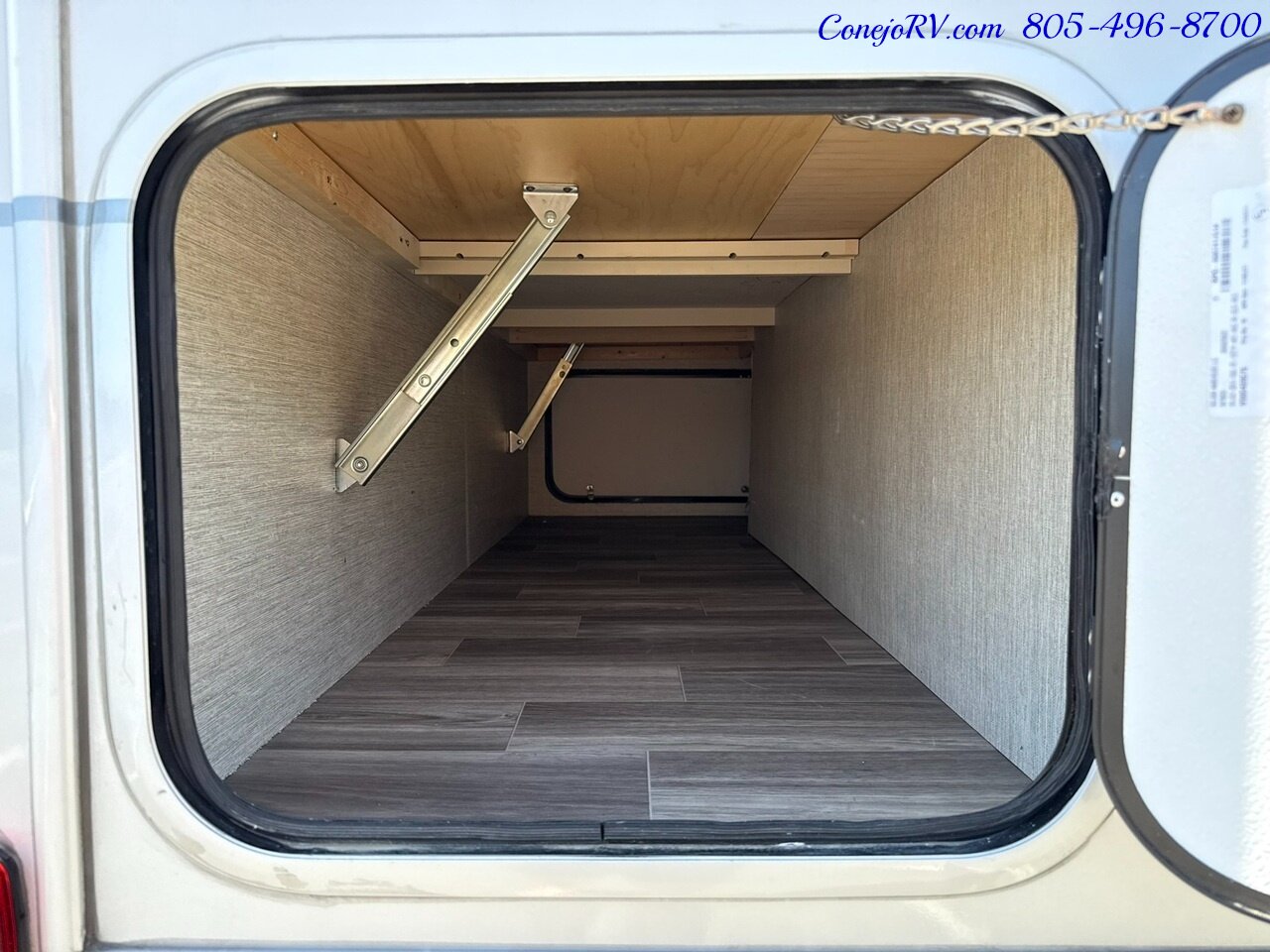 2022 Tiffin Wayfarer 25TW Slide-Out Twin Beds Sofa Levelers Mercedes Turbo Diesel Full Body Paint 12K Miles - Photo 55 - Thousand Oaks, CA 91360