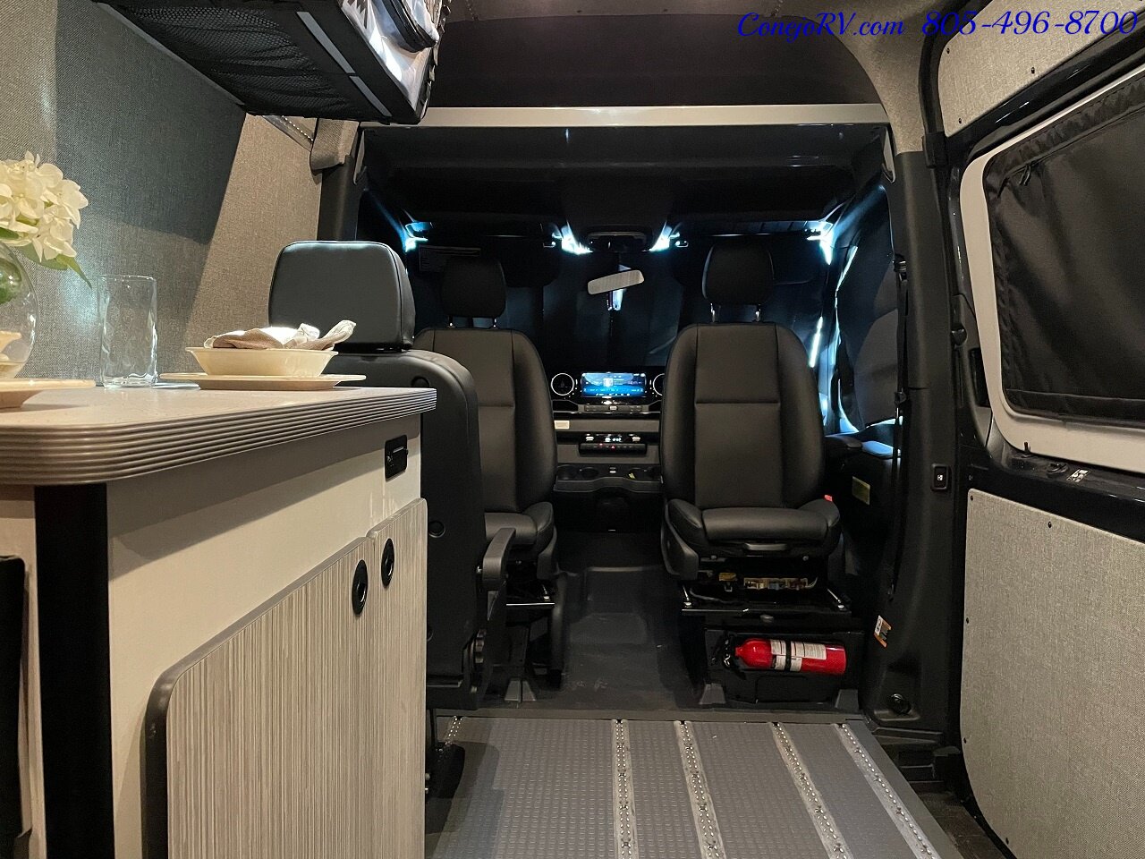 2023 WINNEBAGO Adventure Wagon 70SE Mercedes Turbo Diesel Sprinter   - Photo 25 - Thousand Oaks, CA 91360