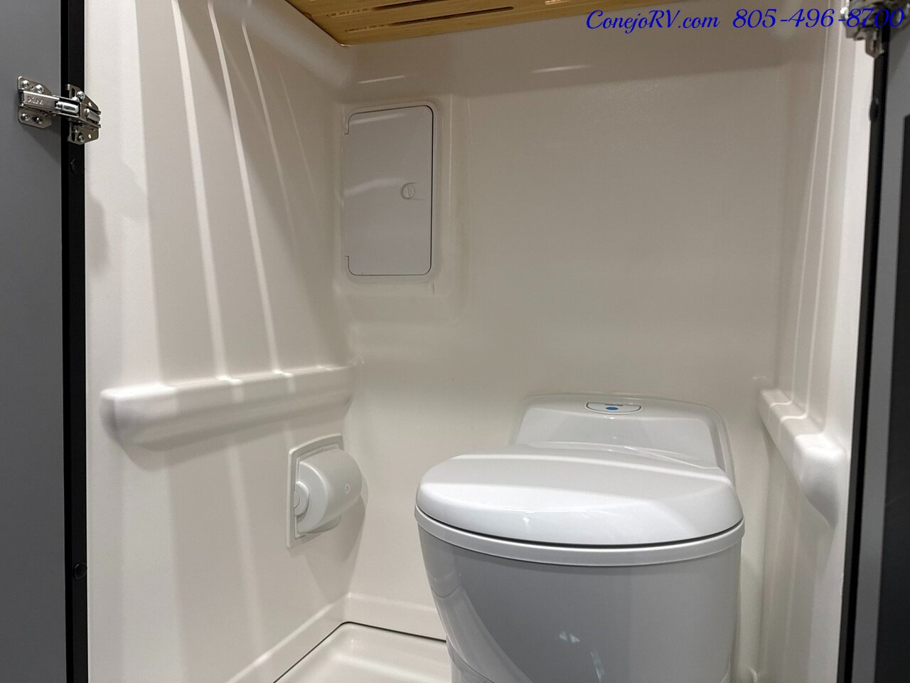 2027 Winnebago Revel 44E AWD Sprinter Mercedes Turbo Diesel, 8.4KWH  Lithionics System - Photo 19 - Thousand Oaks, CA 91360