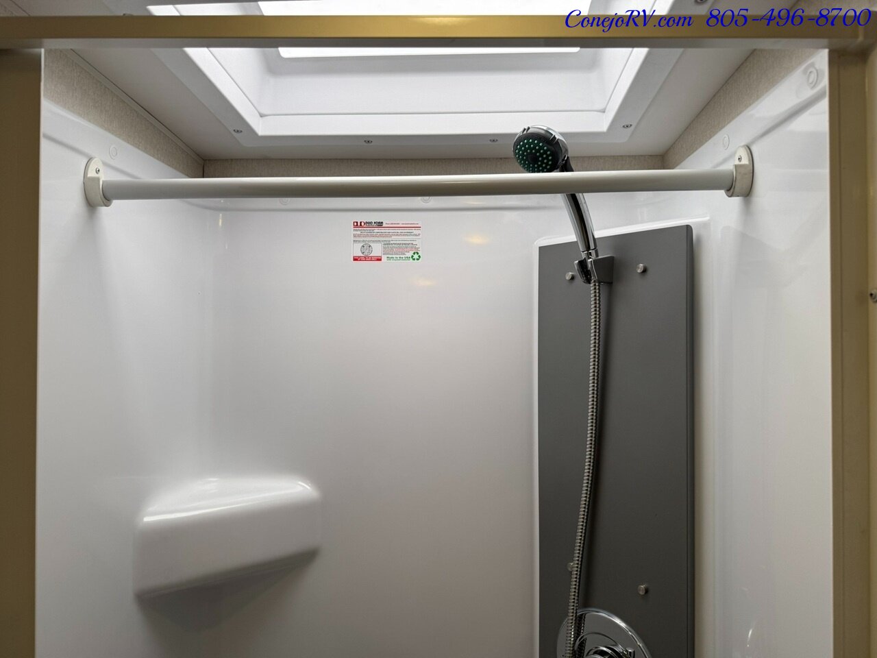 2027 Winnebago View 24D Full Wall Slide Murphy Bed Mercedes Turbo Diesel  Full Body Paint - Photo 18 - Thousand Oaks, CA 91360