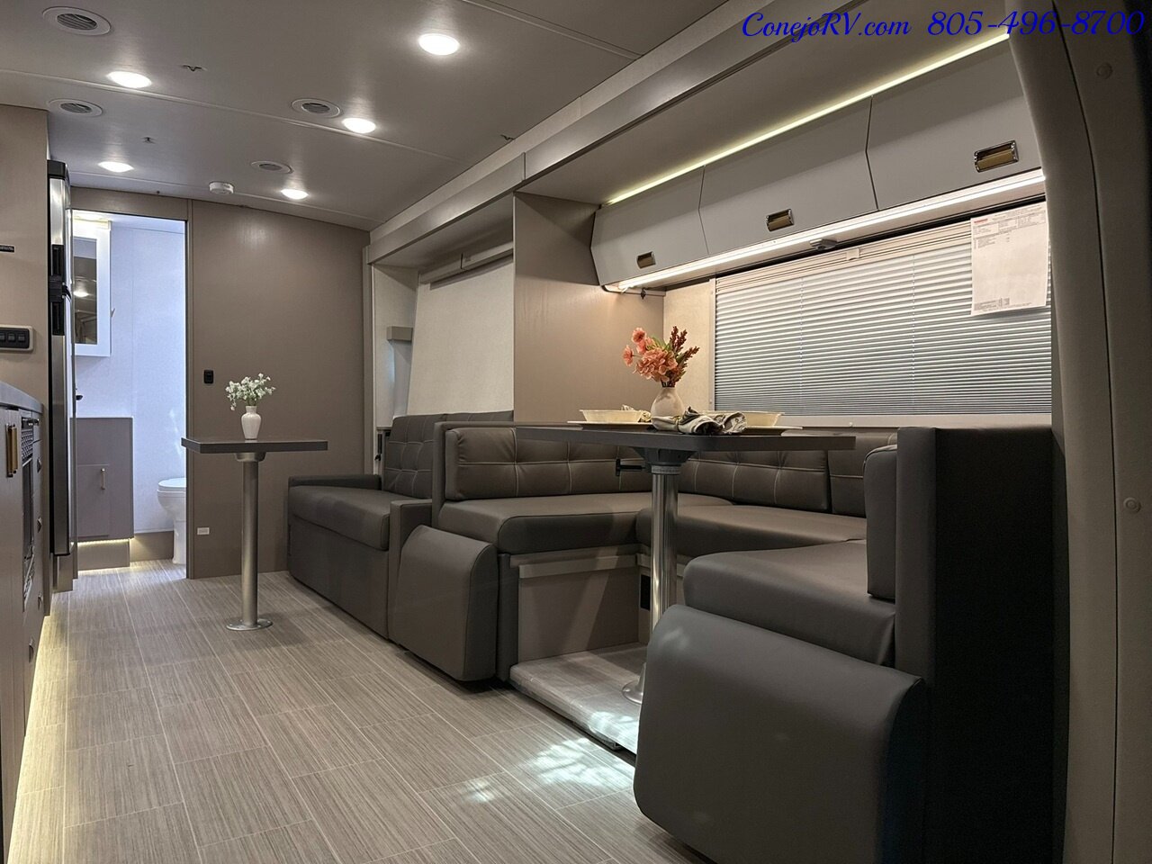2027 Winnebago View 24D Full Wall Slide Murphy Bed Mercedes Turbo Diesel  Full Body Paint - Photo 6 - Thousand Oaks, CA 91360
