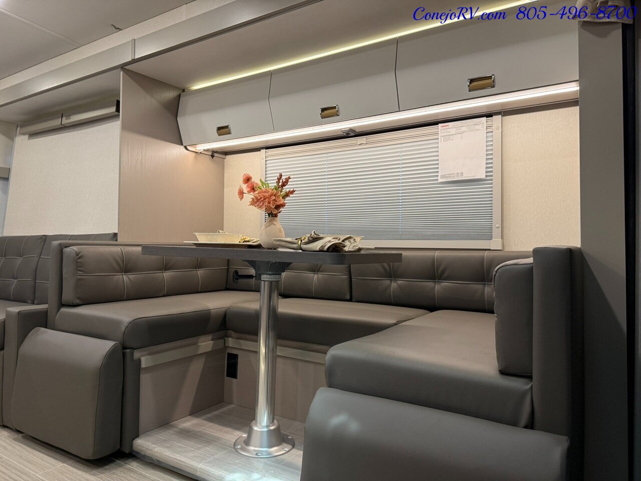2027 Winnebago View 24D Full Wall Slide Murphy Bed Mercedes Turbo Diesel  Full Body Paint - Photo 8 - Thousand Oaks, CA 91360