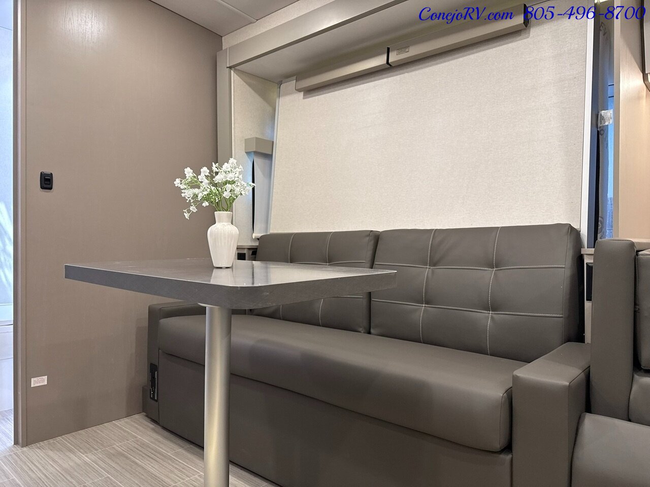 2027 Winnebago View 24D Full Wall Slide Murphy Bed Mercedes Turbo Diesel  Full Body Paint - Photo 10 - Thousand Oaks, CA 91360