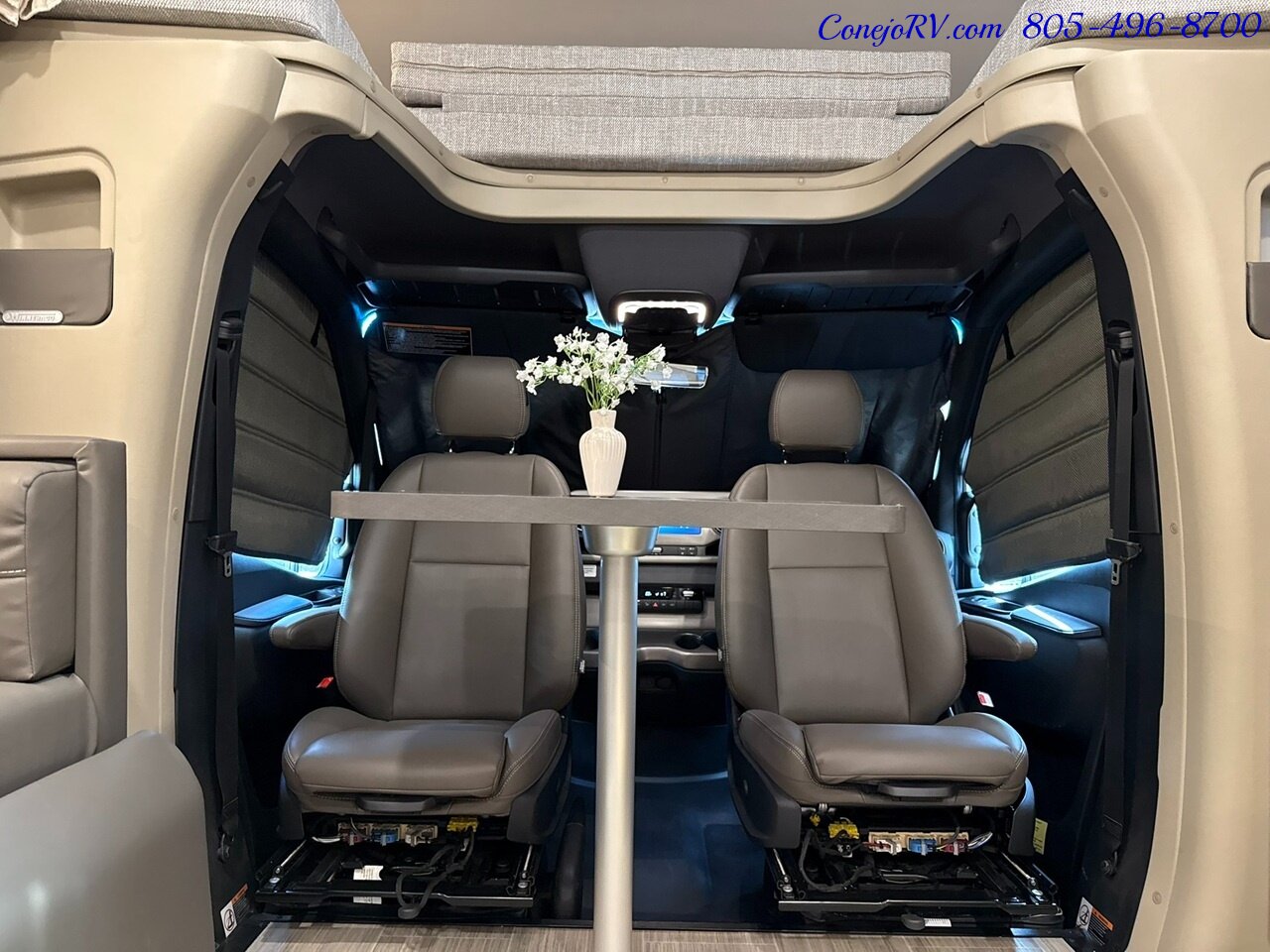 2027 Winnebago View 24D Full Wall Slide Murphy Bed Mercedes Turbo Diesel  Full Body Paint - Photo 26 - Thousand Oaks, CA 91360