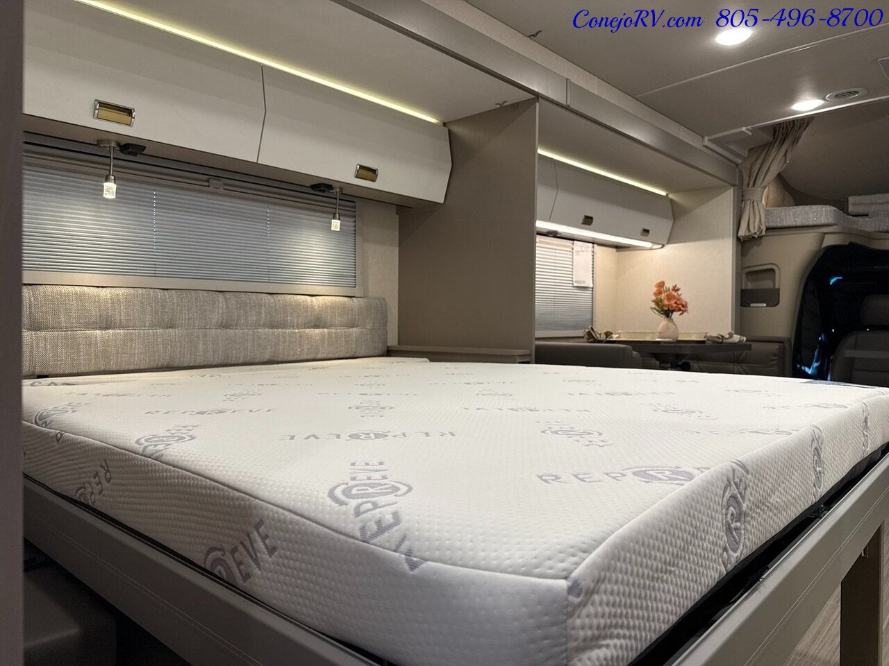 2027 Winnebago View 24D Full Wall Slide Murphy Bed Mercedes Turbo Diesel  Full Body Paint - Photo 21 - Thousand Oaks, CA 91360