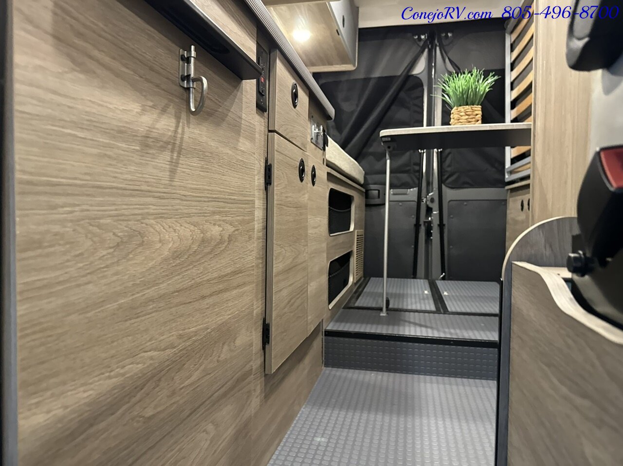 2025 Winnebago Solis 59P Pop Top Full Galley Murphy Bed Roof AC   - Photo 13 - Thousand Oaks, CA 91360