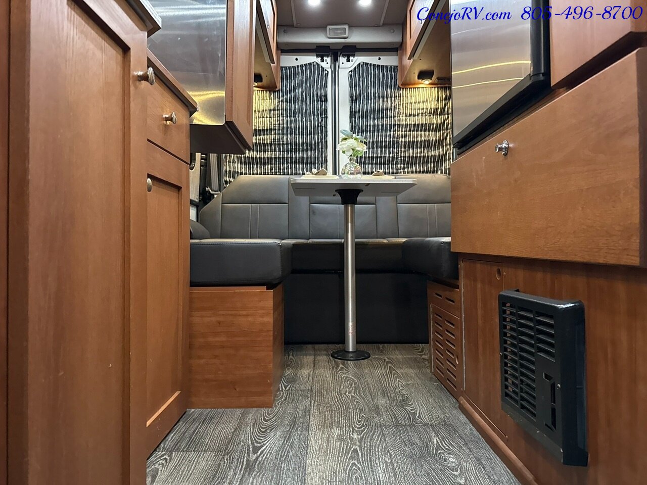 2019 Roadtrek Simplicity SRT Full Galley Power Rear Lounge   - Photo 10 - Thousand Oaks, CA 91360