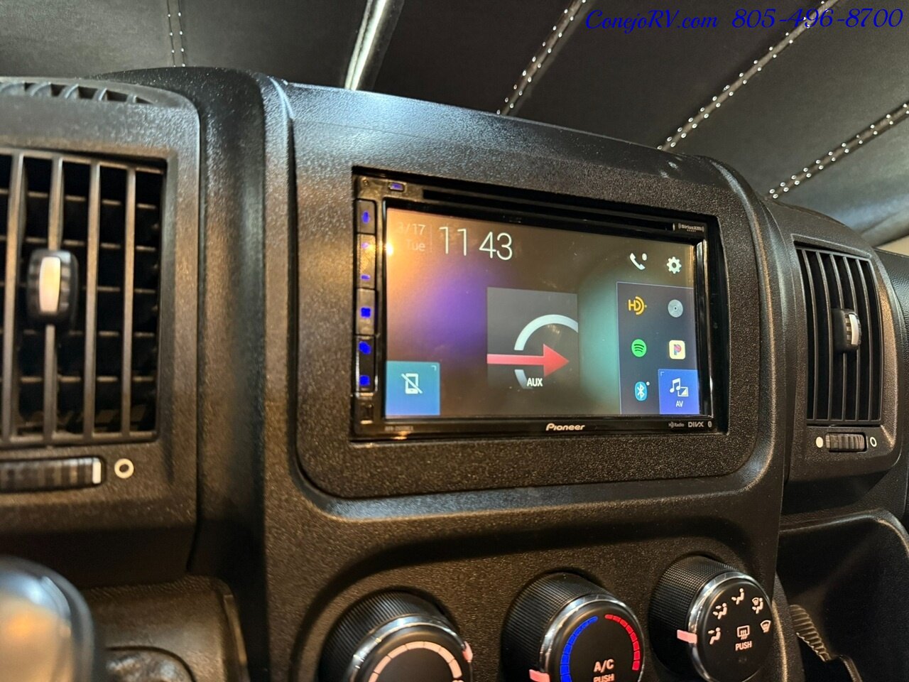 2019 Roadtrek Simplicity SRT Full Galley Power Rear Lounge   - Photo 37 - Thousand Oaks, CA 91360