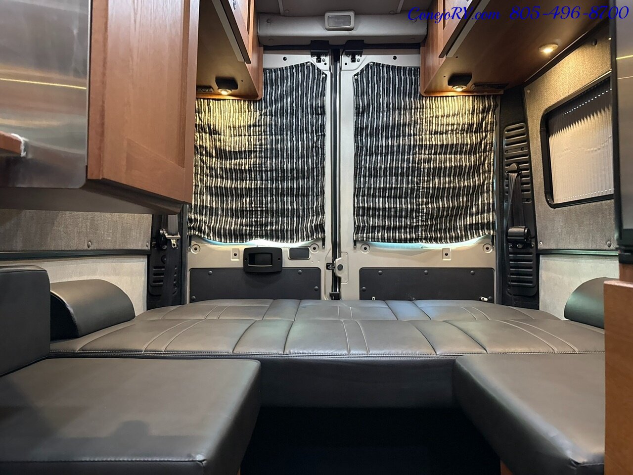2019 Roadtrek Simplicity SRT Full Galley Power Rear Lounge   - Photo 22 - Thousand Oaks, CA 91360