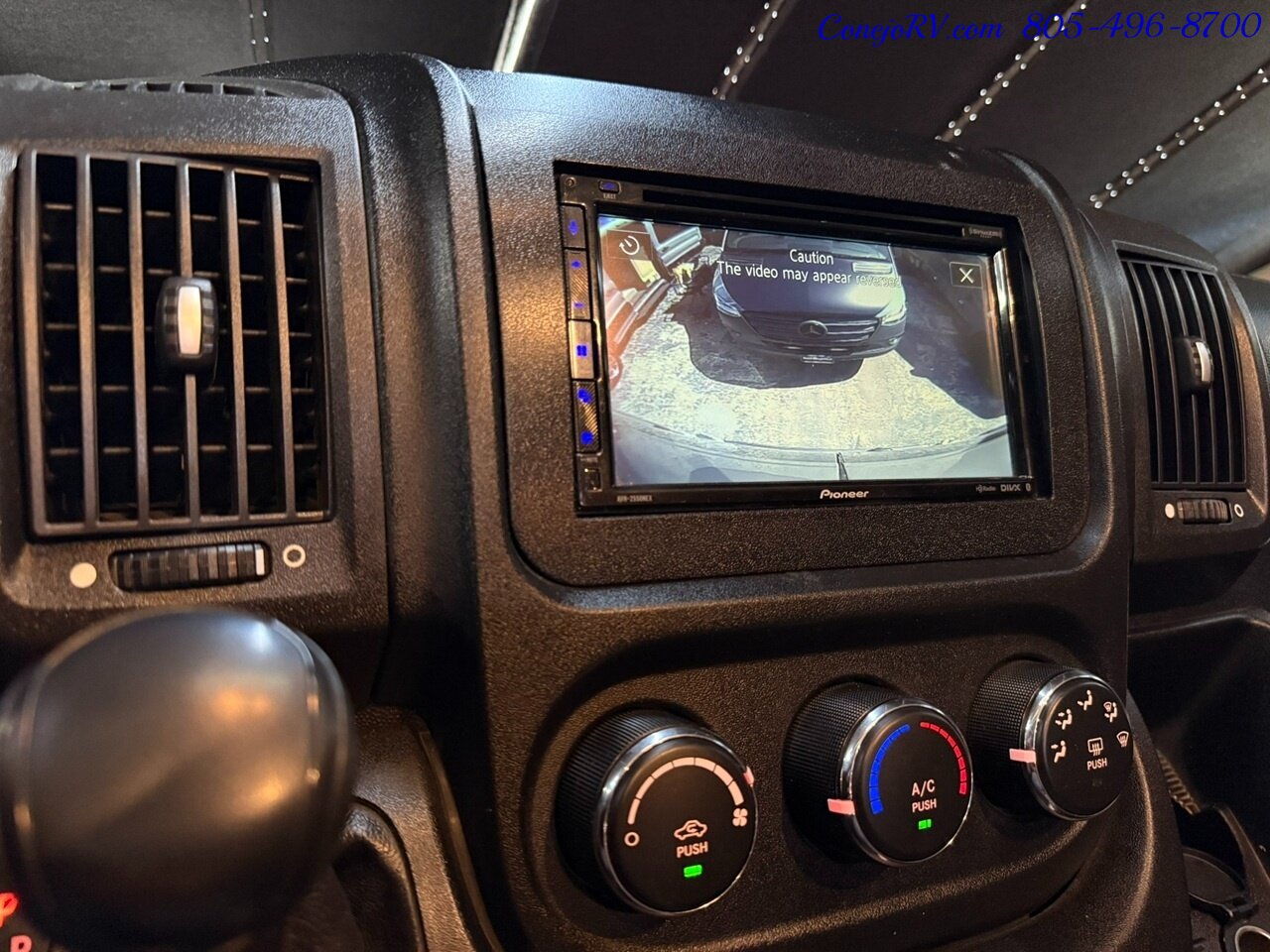 2019 Roadtrek Simplicity SRT Full Galley Power Rear Lounge   - Photo 36 - Thousand Oaks, CA 91360