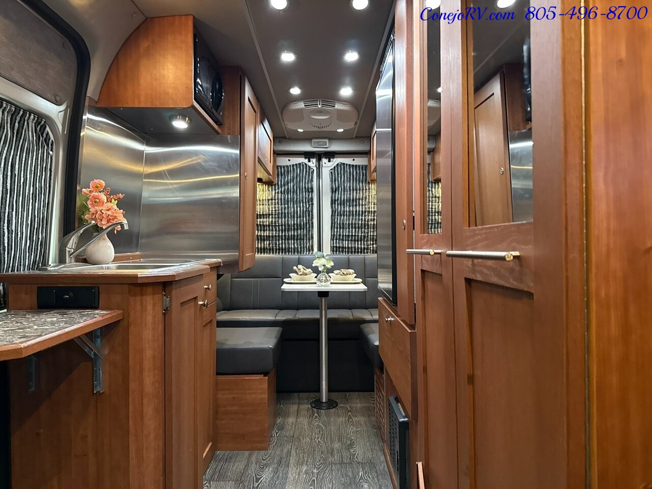 2019 Roadtrek Simplicity SRT Full Galley Power Rear Lounge   - Photo 5 - Thousand Oaks, CA 91360