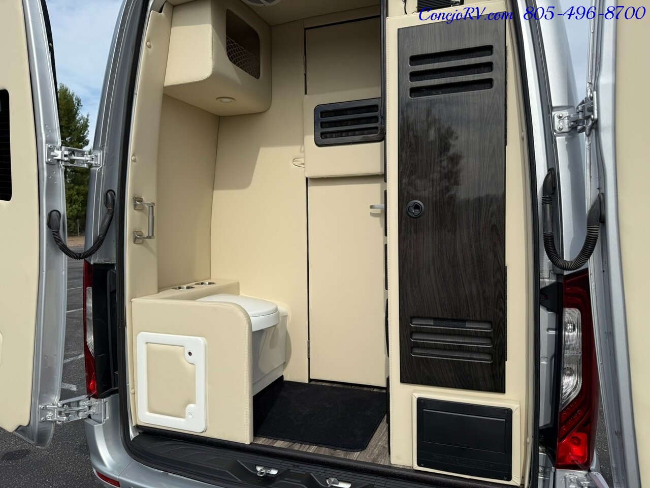 2020 Midwest Automotive Design Day Cruiser 144 Luxury Touring Coach Mercedes Turbo Diesel 7K  Miles - Photo 35 - Thousand Oaks, CA 91360