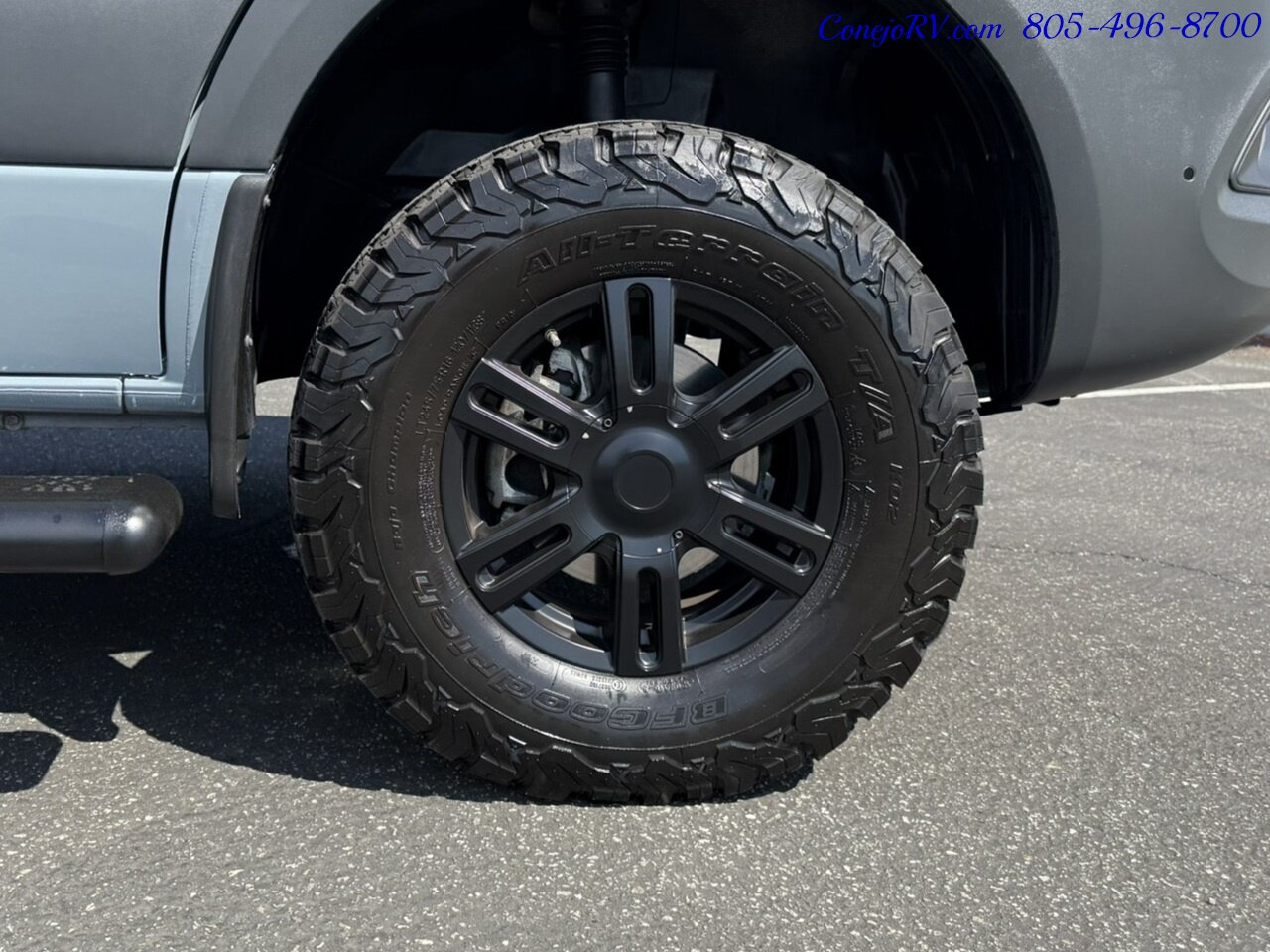 2023 Thor Sanctuary 19L 4X4 Sprinter Mercedes Turbo Diesel Lithium System 19K Miles - Photo 37 - Thousand Oaks, CA 91360