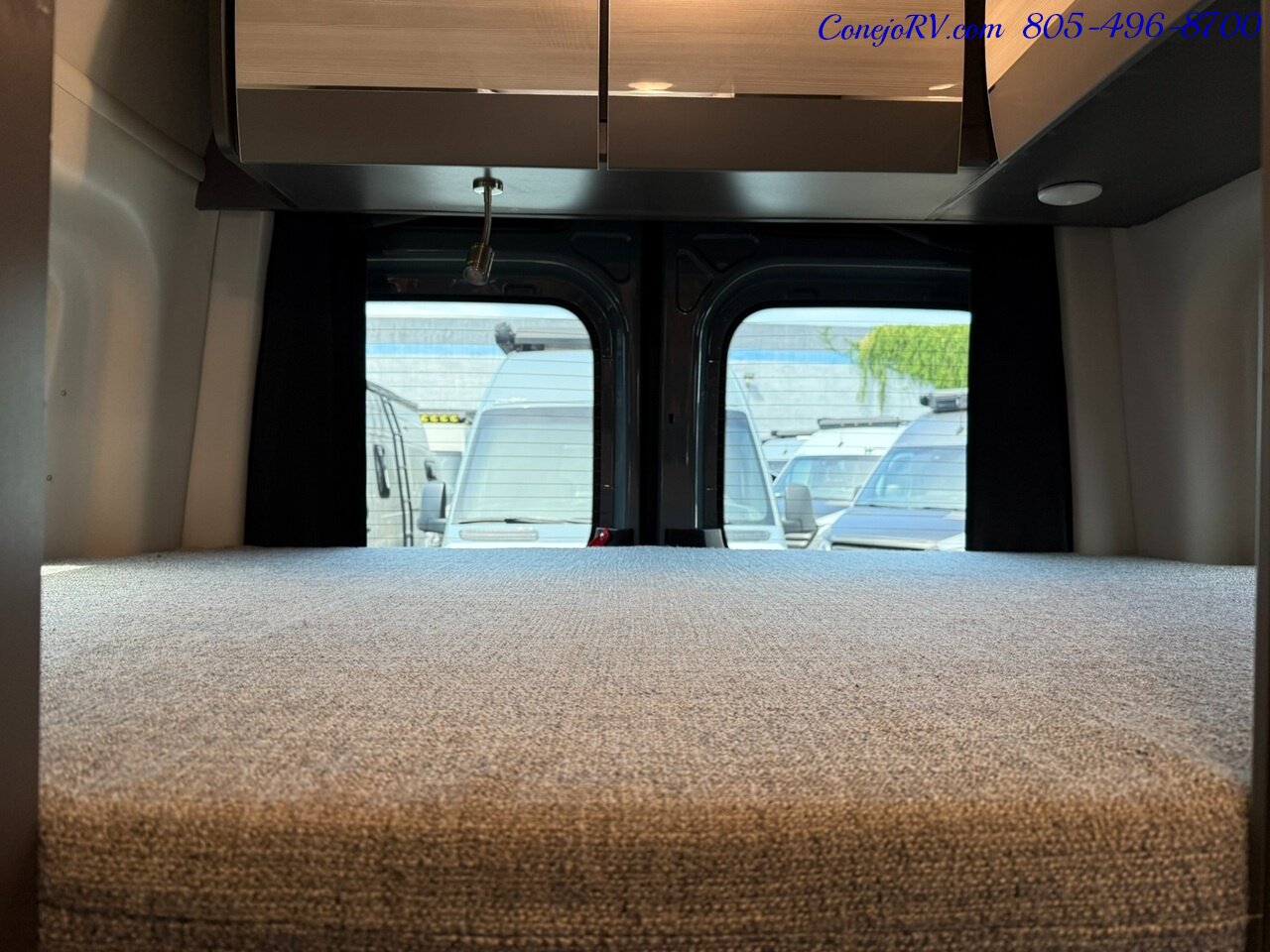 2023 Thor Sanctuary 19L 4X4 Sprinter Mercedes Turbo Diesel Lithium System 19K Miles - Photo 19 - Thousand Oaks, CA 91360