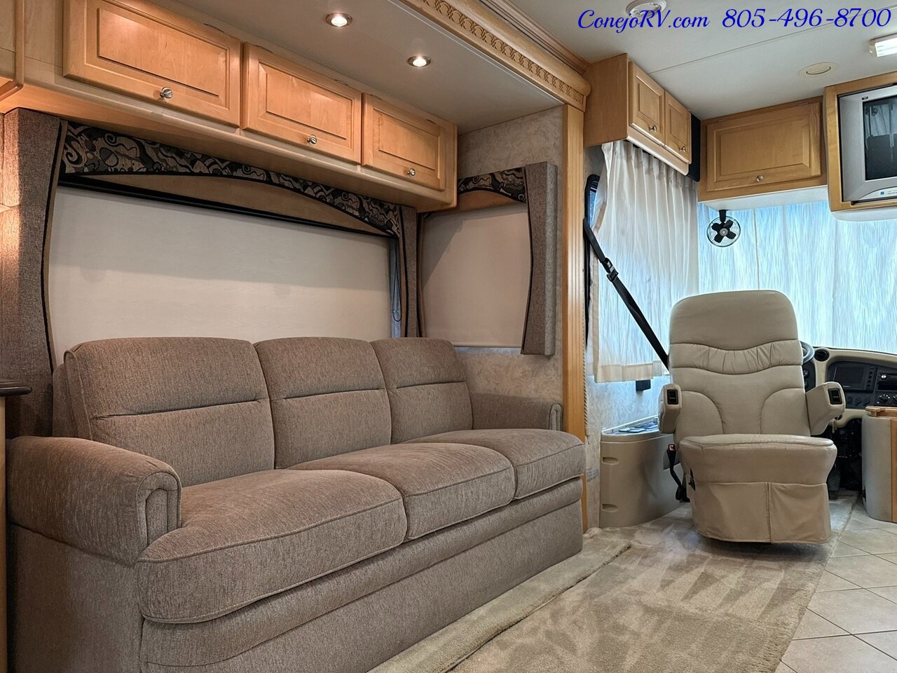 2006 Tiffin Phaeton 35DH Double Slide Outs Full Body Paint Caterpillar 350hp 172k Miles - Photo 9 - Thousand Oaks, CA 91360