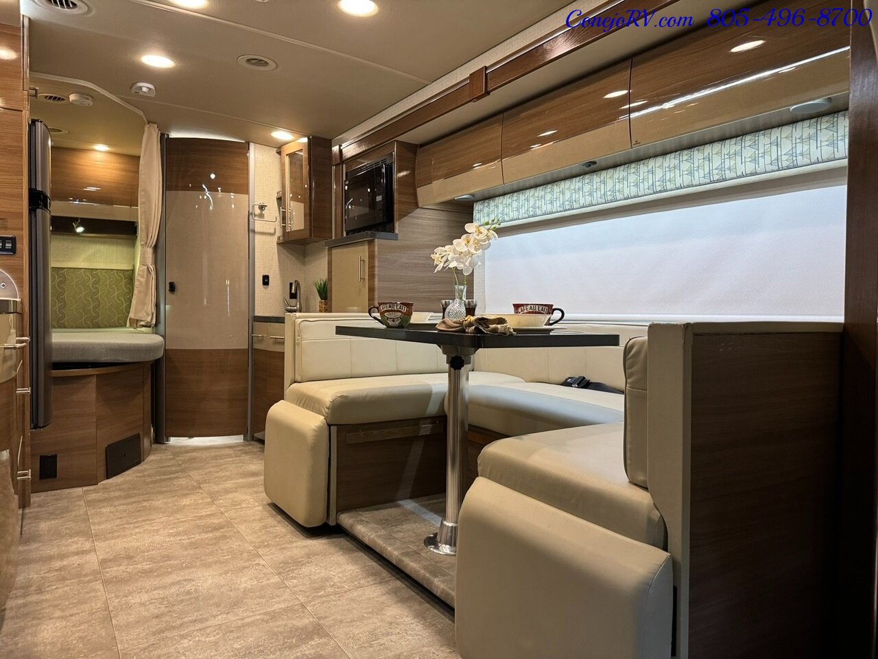 2015 Winnebago View 24J Slide-Out Mercedes Turbo Diesel Full Body Paint  43K Miles - Photo 6 - Thousand Oaks, CA 91360