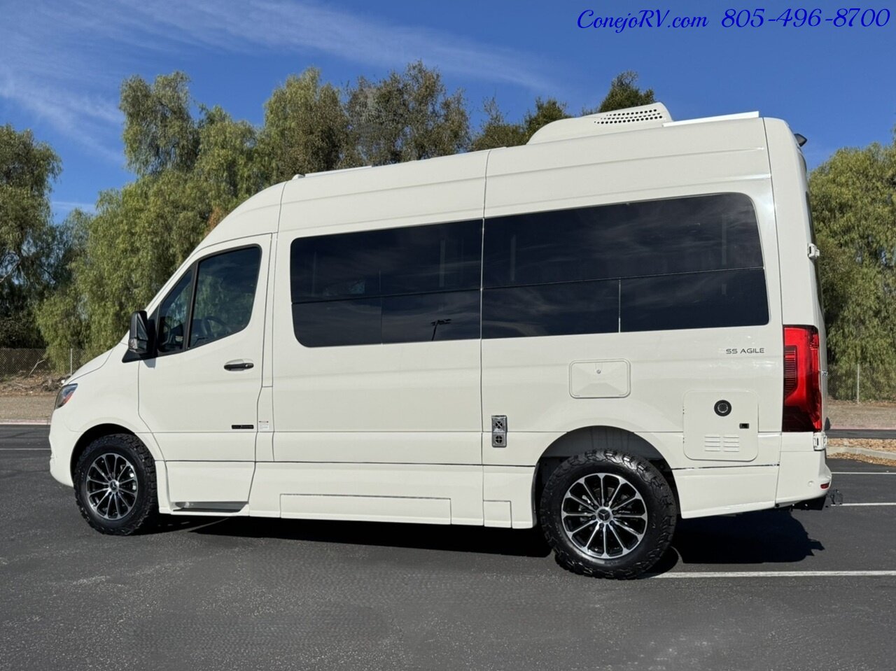 2025 Roadtrek Agile SS Rear Lounge King Bed Mercedes Turbo Diesel   - Photo 2 - Thousand Oaks, CA 91360