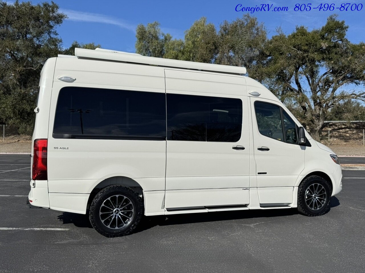 2025 Roadtrek Agile SS Rear Lounge King Bed Mercedes Turbo Diesel   - Photo 4 - Thousand Oaks, CA 91360