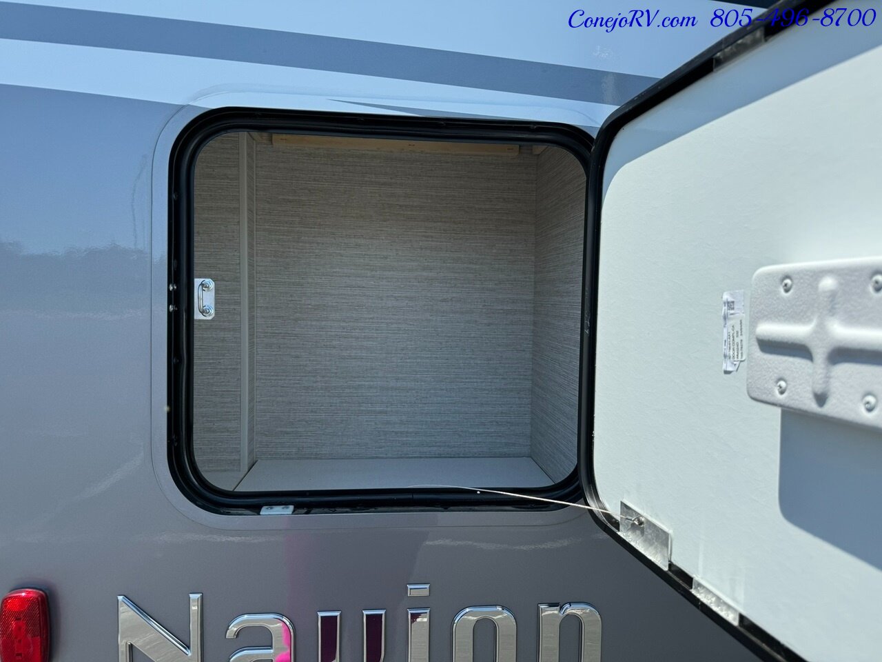 2025 Winnebago Navion 24D Full Wall Slide-Out Mercedes Turbo Diesel Full  Body Paint - Photo 45 - Thousand Oaks, CA 91360