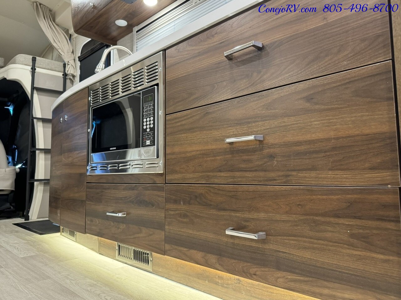 2025 Winnebago Navion 24D Full Wall Slide-Out Mercedes Turbo Diesel Full  Body Paint - Photo 18 - Thousand Oaks, CA 91360