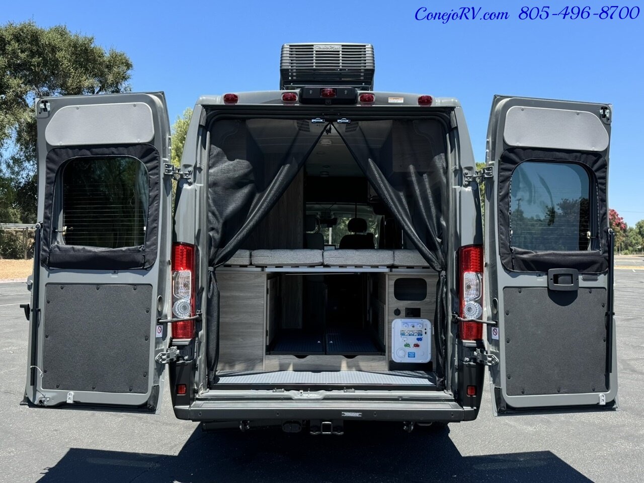 2025 Winnebago Solis 59PX Murphy Bed Pop Top Full Galley   - Photo 43 - Thousand Oaks, CA 91360