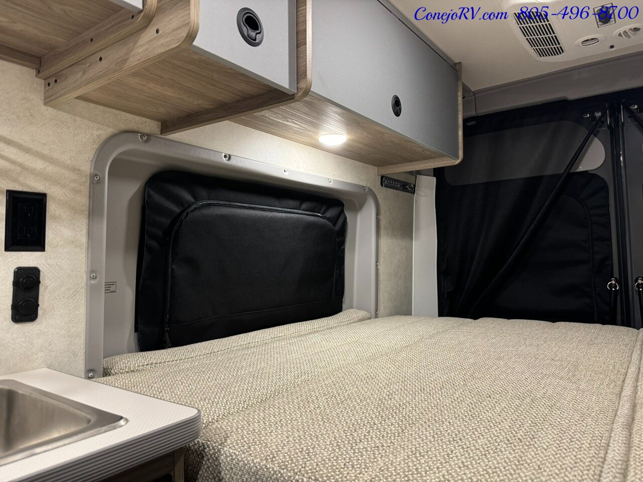 2025 Winnebago Solis 59PX Murphy Bed Pop Top Full Galley   - Photo 22 - Thousand Oaks, CA 91360