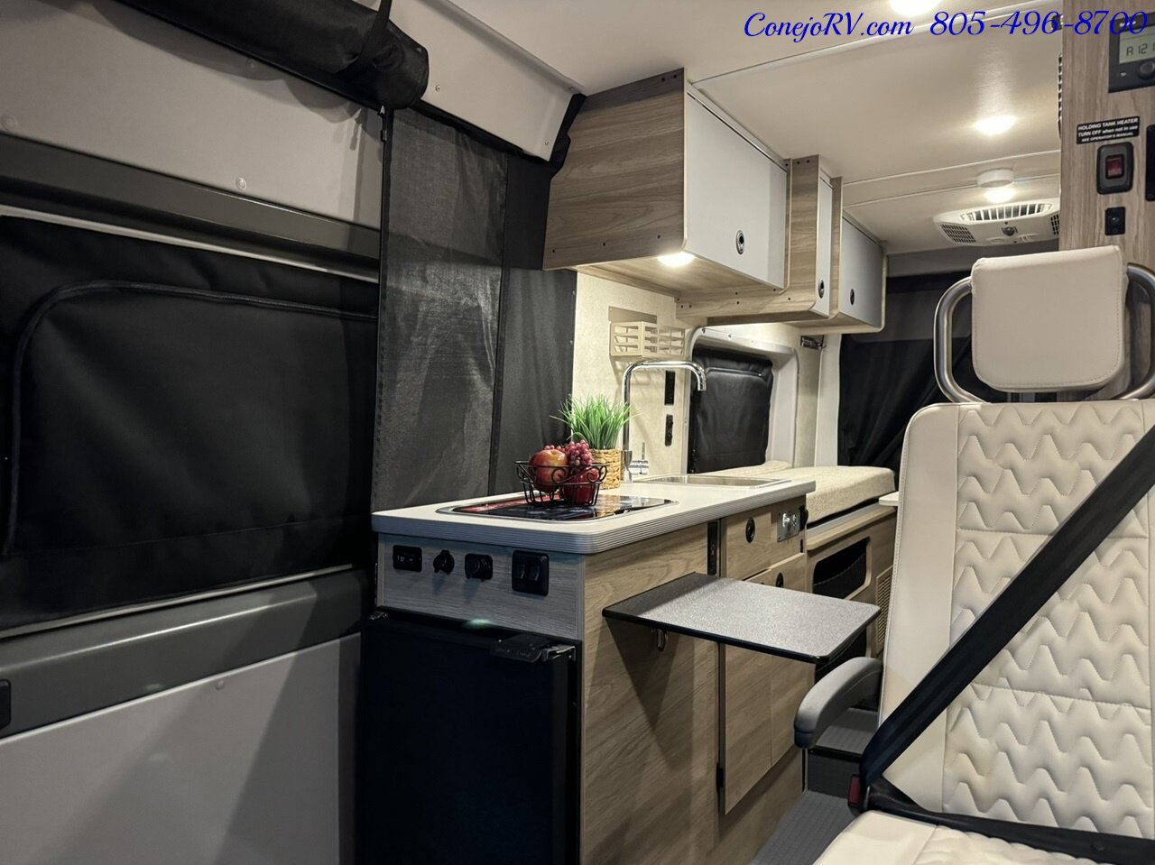 2025 Winnebago Solis 59PX Murphy Bed Pop Top Full Galley   - Photo 7 - Thousand Oaks, CA 91360