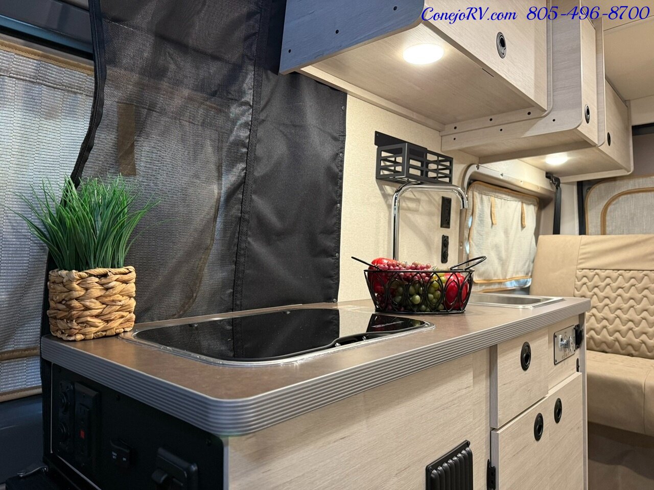 2026 Winnebago Solis 59P **NEW FOR 2026 2.8KW GENERATOR**Pop Top  Full Galley Convertible SOFA Roof AC - Photo 10 - Thousand Oaks, CA 91360