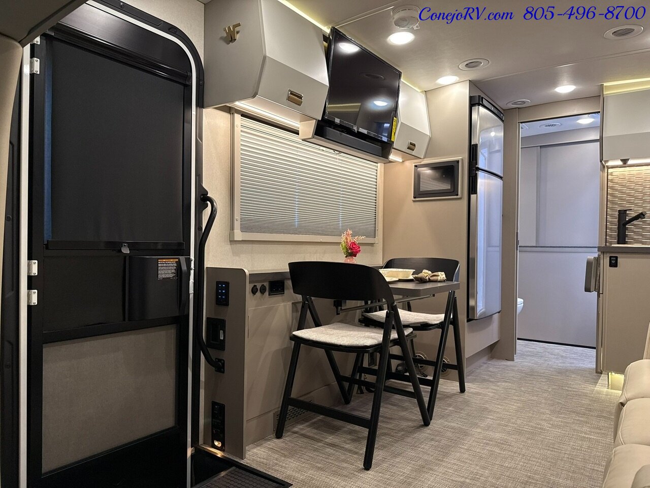 2025 Winnebago View 24T Slide-Out Murphy Bed Mercedes Turbo Diesel Full  Body Paint - Photo 7 - Thousand Oaks, CA 91360