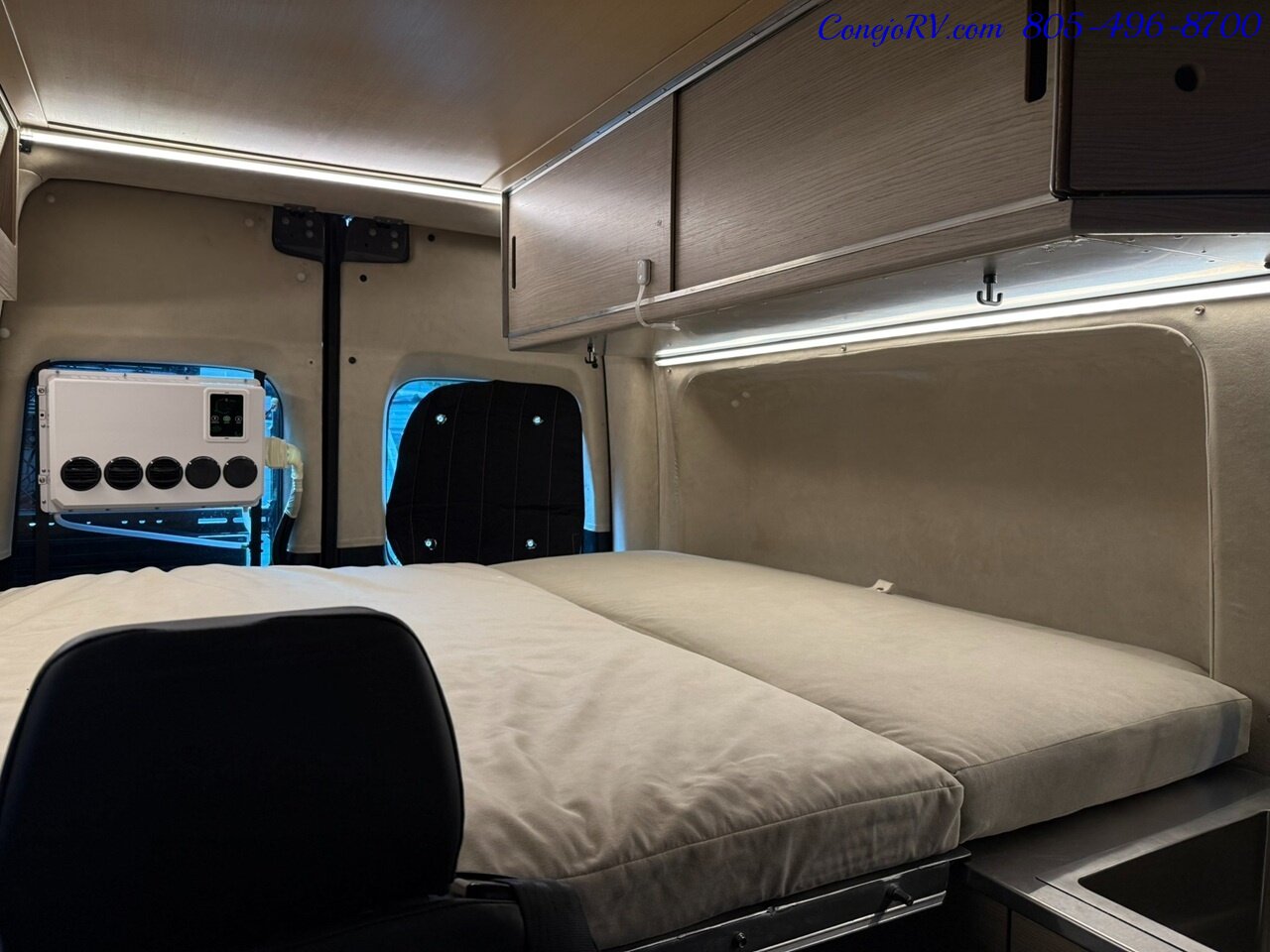 2020 Texino Switchback II Mercedes Turbo Diesel Sprinter 144 High Top Pop  Top 28K Miles - Photo 16 - Thousand Oaks, CA 91360