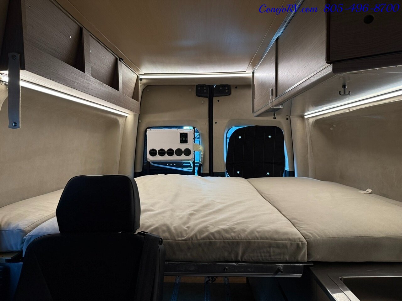 2020 Texino Switchback II Mercedes Turbo Diesel Sprinter 144 High Top Pop  Top 28K Miles - Photo 15 - Thousand Oaks, CA 91360