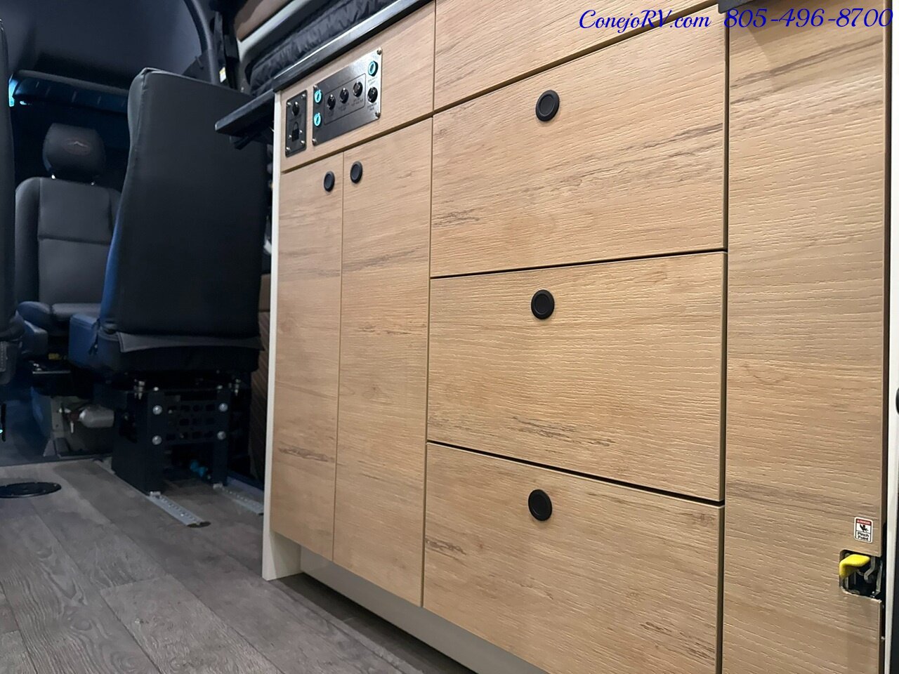 2026 Storyteller Overland Crew Mode XL AWD Pop Top 16.8kWh Lithonics Lithium System  Mercedes Turbo Diesel - Photo 16 - Thousand Oaks, CA 91360