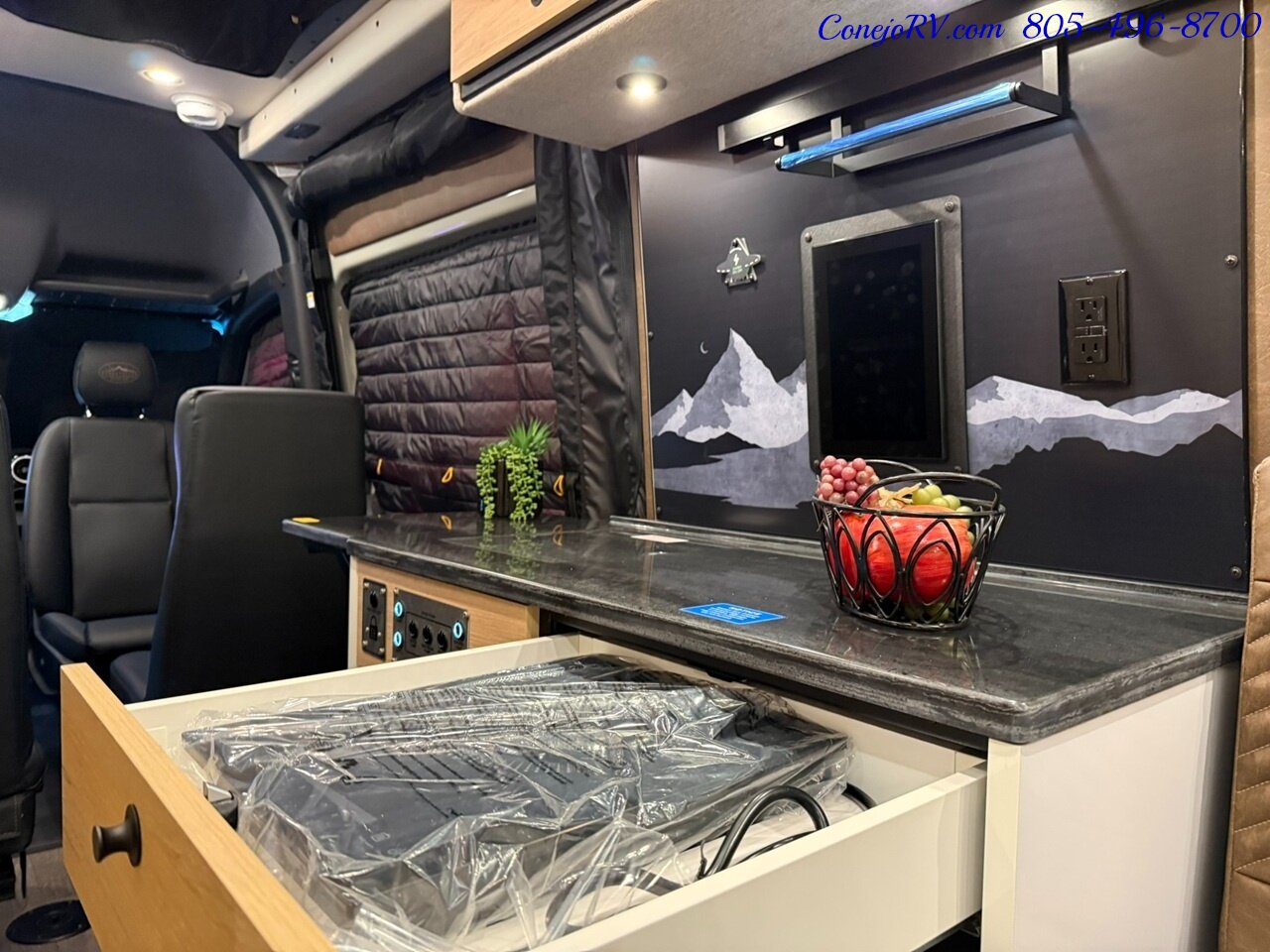 2026 Storyteller Overland Crew Mode XL AWD Pop Top 16.8kWh Lithonics Lithium System  Mercedes Turbo Diesel - Photo 17 - Thousand Oaks, CA 91360