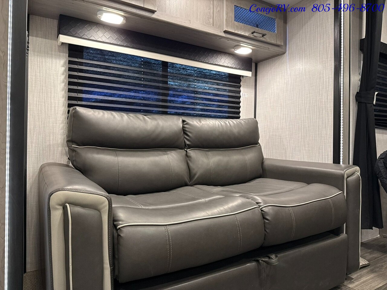 2021 Heartland Mallard M210RB Slide Out Queen Bed Full Galley Travel Trailer - Photo 17 - Thousand Oaks, CA 91360