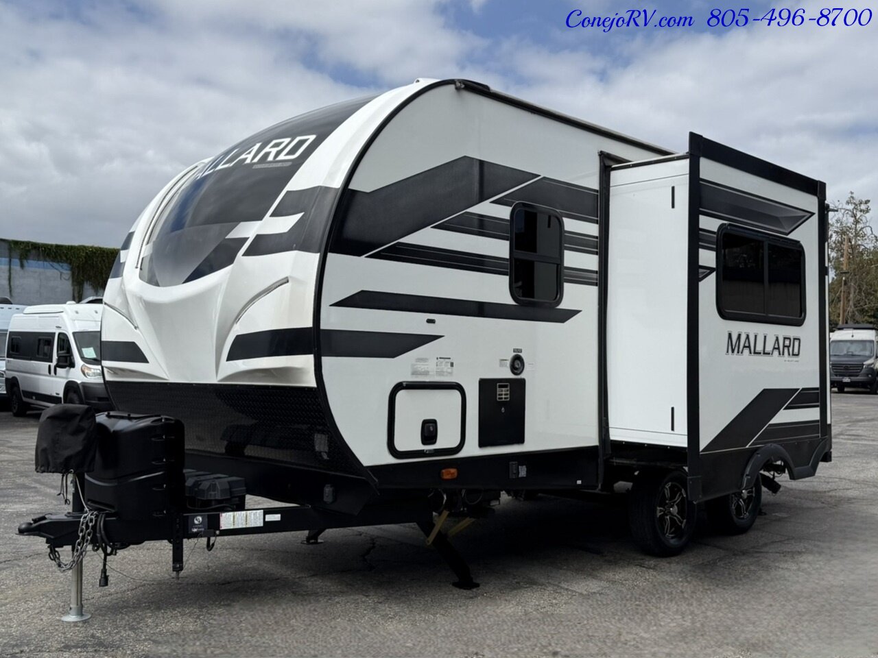 2021 Heartland Mallard M210RB Slide Out Queen Bed Full Galley Travel Trailer - Photo 1 - Thousand Oaks, CA 91360