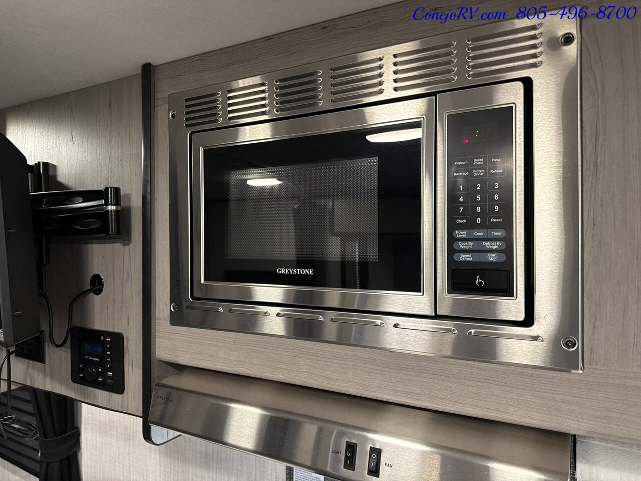 2021 Heartland Mallard M210RB Slide Out Queen Bed Full Galley Travel Trailer - Photo 10 - Thousand Oaks, CA 91360