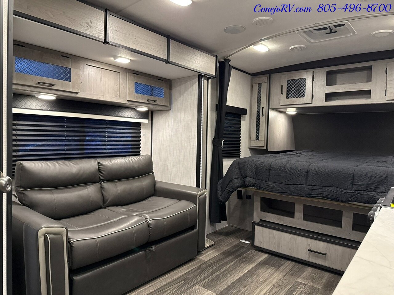 2021 Heartland Mallard M210RB Slide Out Queen Bed Full Galley Travel Trailer - Photo 7 - Thousand Oaks, CA 91360
