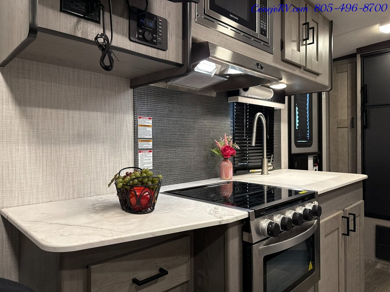 2021 Heartland Mallard M210RB Slide Out Queen Bed Full Galley Travel Trailer - Photo 16 - Thousand Oaks, CA 91360