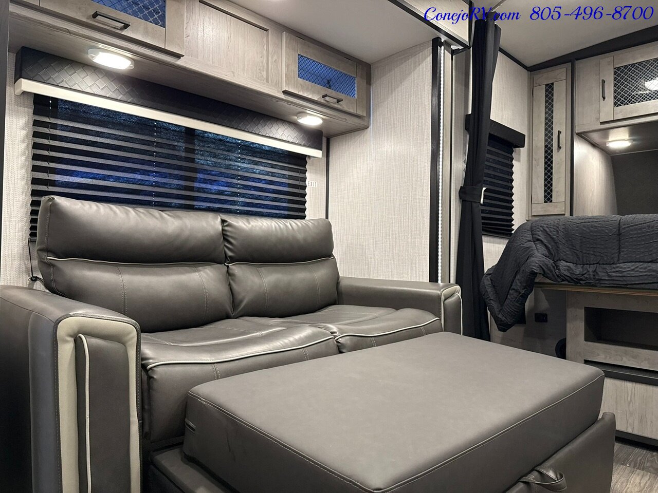 2021 Heartland Mallard M210RB Slide Out Queen Bed Full Galley Travel Trailer - Photo 19 - Thousand Oaks, CA 91360