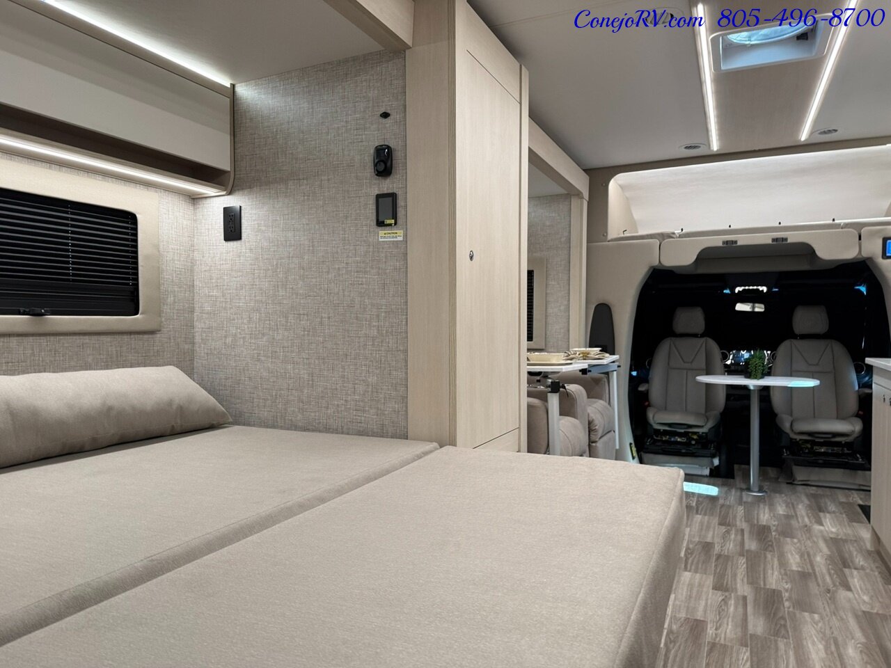 2026 Tiffin Wayfarer 25XPW Full Wall Slide-Out Theater Seats Mercedes Turbo Diesel Full Body Paint - Photo 28 - Thousand Oaks, CA 91360