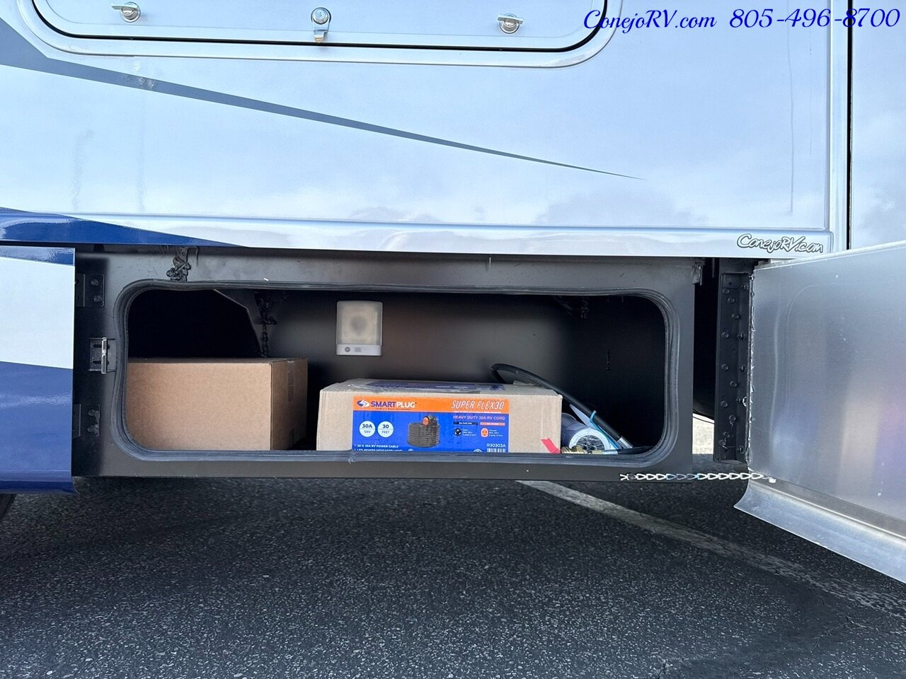 2026 Tiffin Wayfarer 25XPW Full Wall Slide-Out Theater Seats Mercedes Turbo Diesel Full Body Paint - Photo 46 - Thousand Oaks, CA 91360