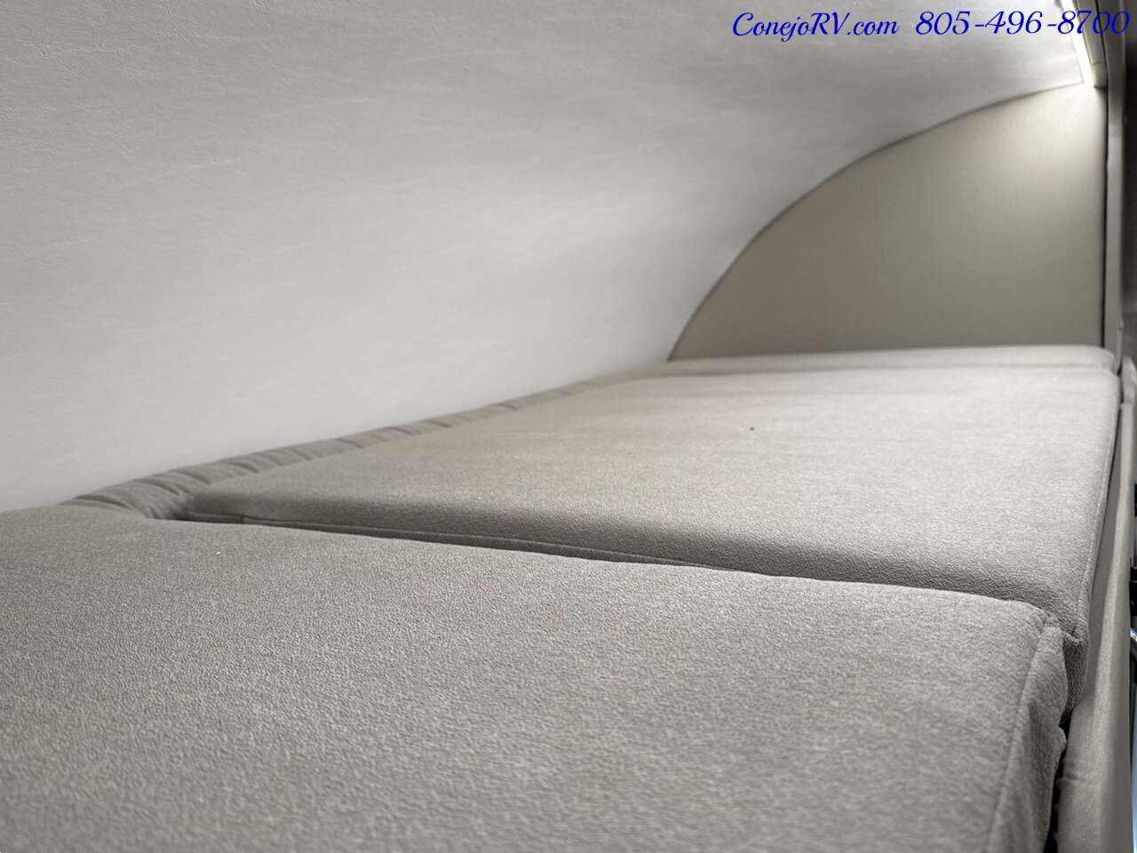 2026 Tiffin Wayfarer 25XPW Full Wall Slide-Out Theater Seats Mercedes Turbo Diesel Full Body Paint - Photo 35 - Thousand Oaks, CA 91360