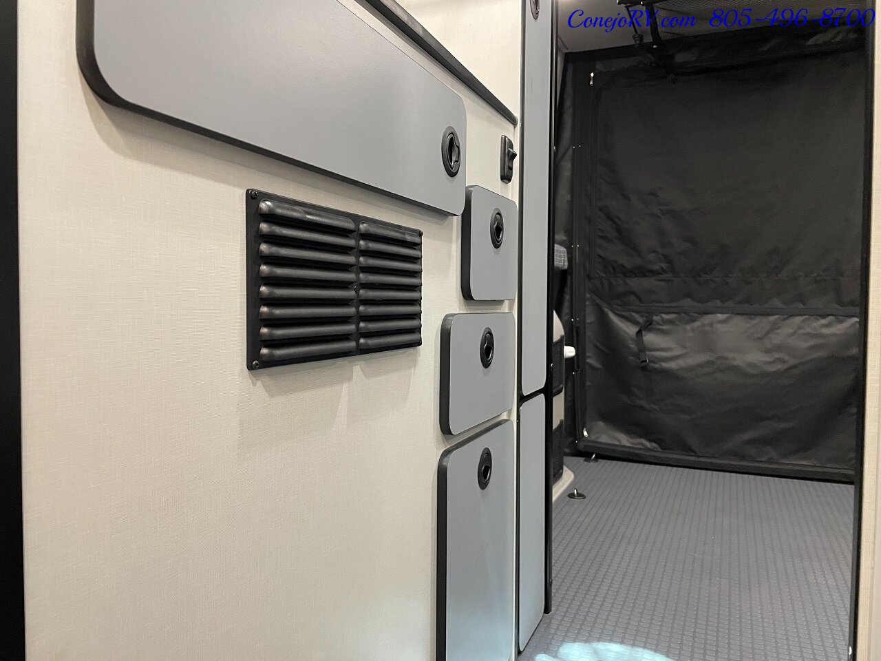 2023 WINNEBAGO Revel 44E 4X4 Sprinter Mercedes Turbo Diesel Lithium Battery   - Photo 13 - Thousand Oaks, CA 91360